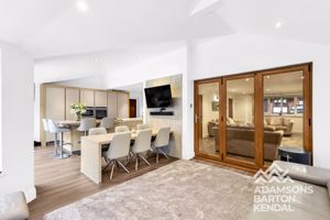 Photo 33- click for photo gallery